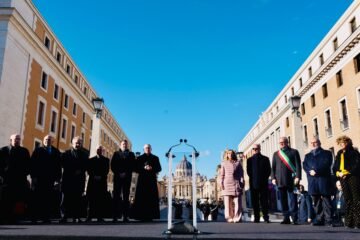 El Papa inaugura el Año Santo que pondrá a prueba su pontificado y la influencia de la Iglesia