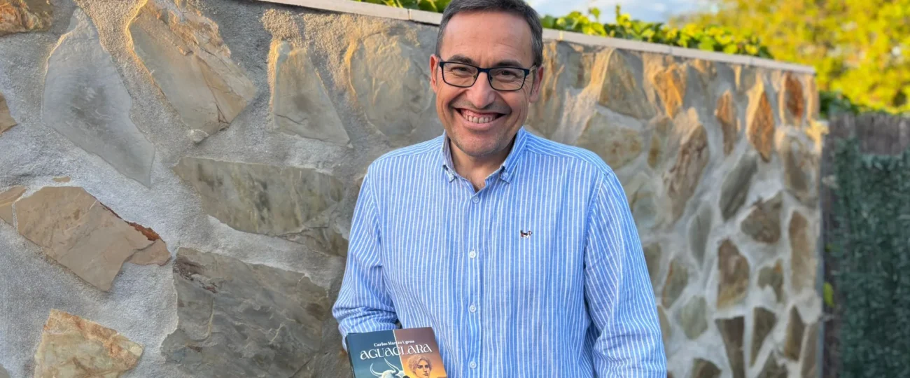 Carlos Antonio Martín Ugena presenta su debut literario con una historia que emociona