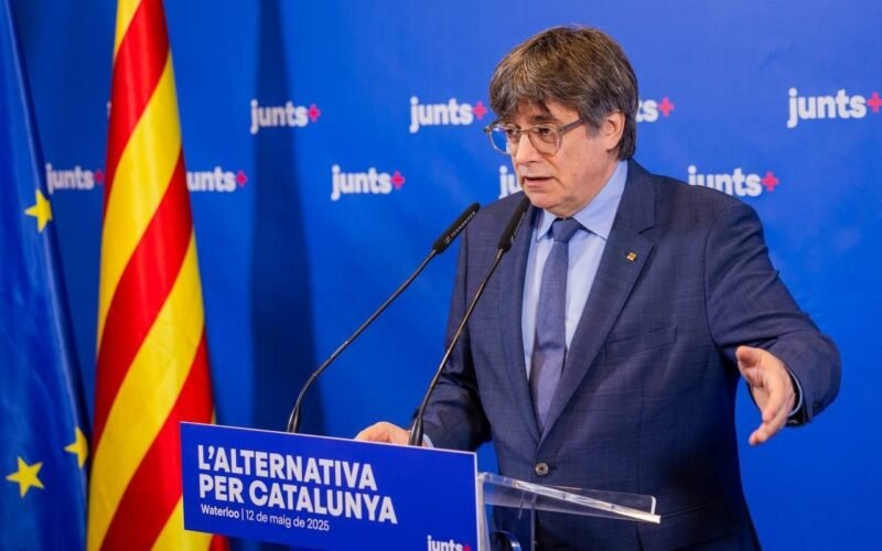 El Gobierno echa el resto para aprobar el catalán, euskera y gallego en Europa este martes