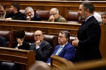 La alianza de toda la derecha solo ha funcionado en tres de 1.200 votaciones del Congreso