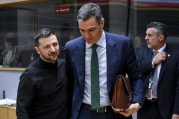 Sánchez cierra filas con Zelenski: «Nada sobre Ucrania sin Ucrania»