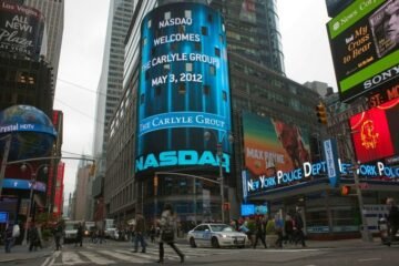 Un adolescente abre fuego y hiere a tres personas en Times Square