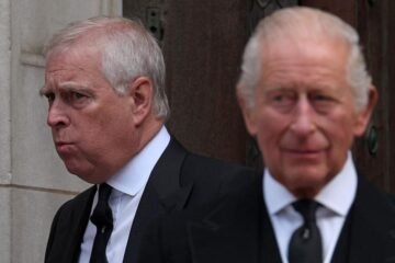 Carlos III retira los títulos al príncipe Andrés y lo expulsa de su residencia en Windsor