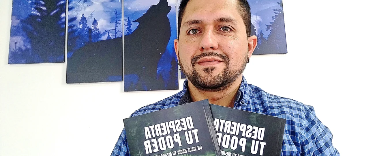 Bolívar Andrade Moscoso conquista corazones con un mensaje de transformación personal real y profundo