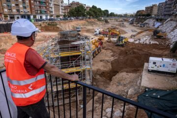 El Ejecutivo de Mazón no ha usado aún el 74% de los 2.364 millones que tiene para reconstruir los destrozos de la dana: “Se trabaja muy lento”