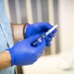 La sanidad vasca administra por error vacunas caducadas a 253 personas, la mayoría bebés