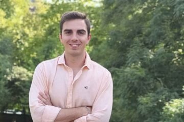 Sergio Sánchez Ramírez irrumpe en la novela negra con una propuesta tan sensorial como incómoda