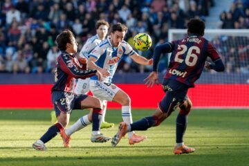Empate de fe, juego y goles entre el Levante y el Espanyol