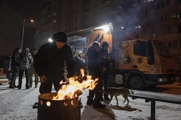 Rusia y Ucrania firman un alto el fuego energético que Moscú limita al domingo