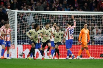 El Barcelona presenta una queja formal a la Federación y pide sanciones para los árbitros por “errores graves o negligencias”