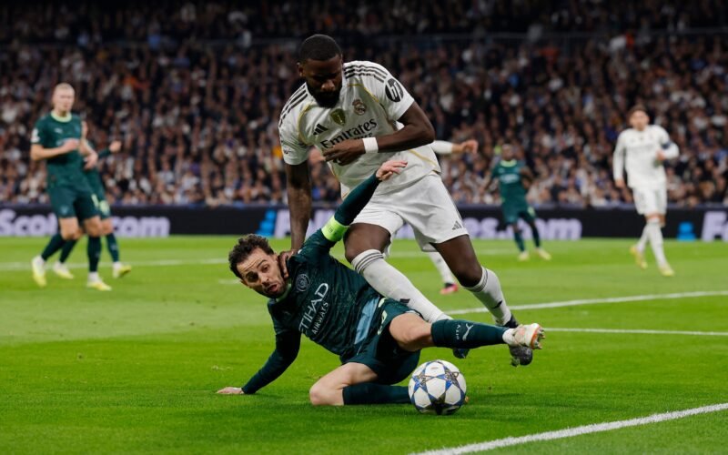 Sorteo de Champions League, en directo | El Real Madrid se medirá ante el Manchester City, el Barcelona ante el Newcastle y el Atlético ante el Tottenham