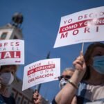 El padre de Noelia, la mujer de 25 años que espera una eutanasia desde 2024, pide al Constitucional que paralice el proceso