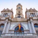 ¿Cuántas horas trabajan los funcionarios de tu ayuntamiento? El 40% de las grandes ciudades aún no han instaurado las 35 horas