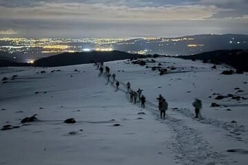 Israel invade Líbano sobre esquíes