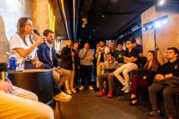 Entre la lealtad y la rebelión: la militancia de Vox debate el futuro del partido