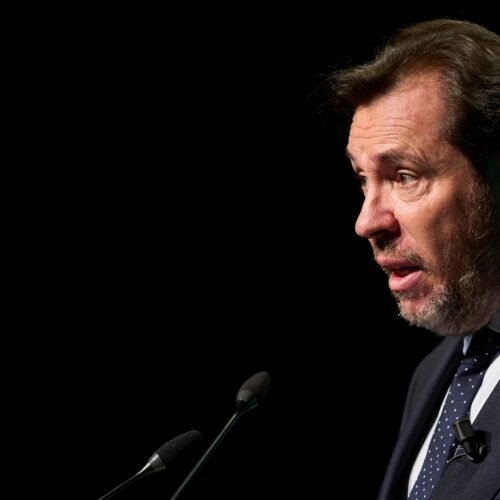 Otra guerra en la obra pública