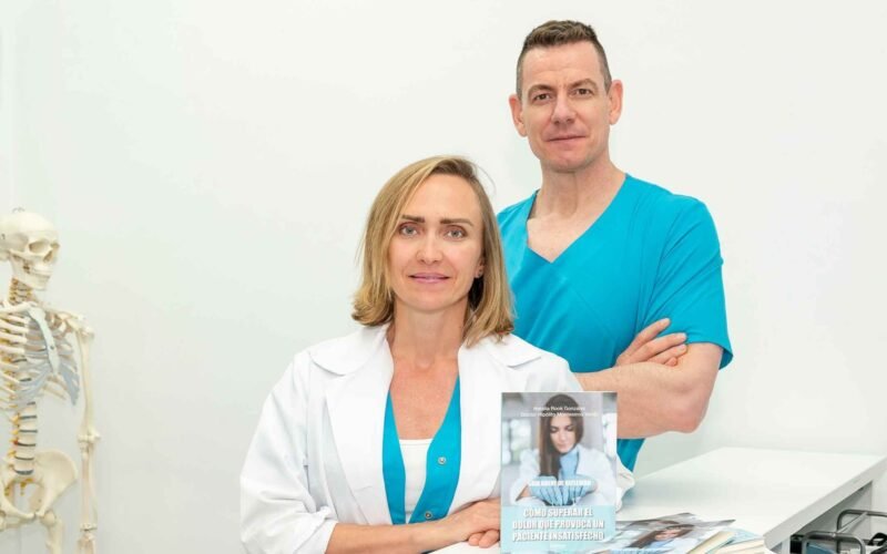 NATALIA ROOK Y EL DR. HIPÓLITO MONTESINOS GUÍAN A LOS SANITARIOS EN ‘CÓMO SUPERAR EL DOLOR QUE PROVOCA UN PACIENTE INSATISFECHO’
