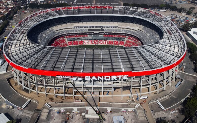 El estadio Azteca reabre entre la memoria y el negocio
