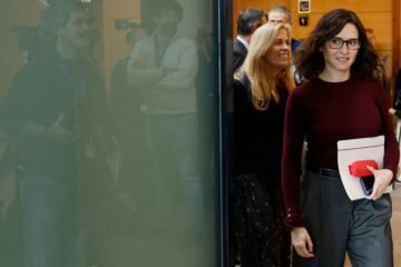 Ayuso recorta en 246 millones los fondos previstos para Ciencia tras su pacto con los rectores