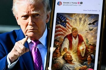 Con el Papa ha topado Trump: el pulso con Roma indigna hasta a los suyos