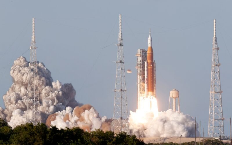 Lanzamiento de la misión Artemis 2 – 2 de abril de 2026 | La nave Orion supera el momento crítico de la misión y ya se dirige hacia la Luna