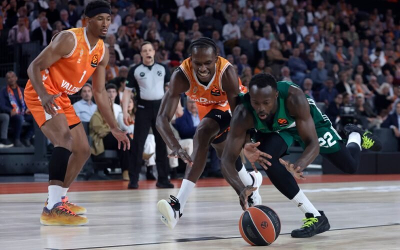 El Panathinaikos rompe los planes del Valencia Basket y se adelanta en la serie