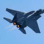 El Pentágono monta una arriesgada misión de rescate en Irán para salvar a su aviador