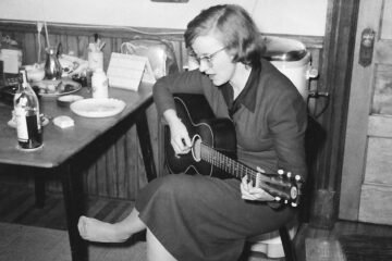 Qué triste y qué hermoso: la misteriosa vida de Connie Converse, la excelsa cantante que ignoraron y desapareció