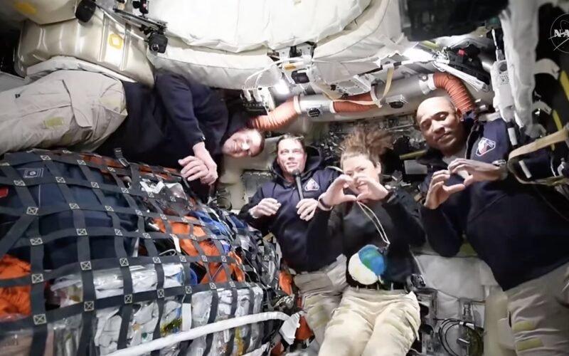 Éxito en la maniobra decisiva de la nave Orion: “La tripulación de Artemis 2 está oficialmente de camino a la Luna”