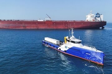 Sigue en directo la última hora de la guerra en Oriente Medio | La Guardia Revolucionaria iraní dispara contra un carguero en Ormuz