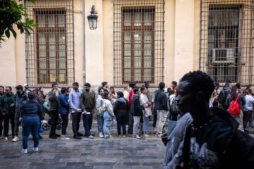 Casi el 25% de los nueve millones de residentes nacidos fuera de España llegó en 2023 y 2024