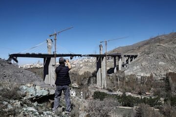 Sigue en directo la última hora de la guerra en Oriente Medio | Trump: «No hemos empezado a destruir lo que queda de Irán: ¡Primero los puentes, luego las centrales eléctricas!»
