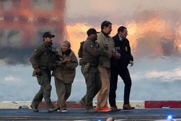 Maduro lee la Biblia en la cárcel mientras Venezuela le olvida