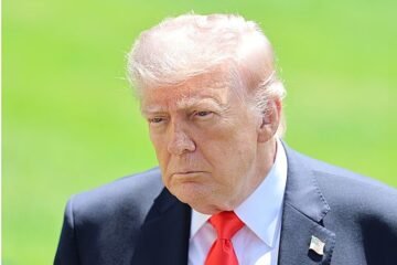 Trump estrecha el cerco y amenaza con una invasión «casi inmediata» de Cuba