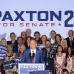 Un arma de doble filo: Trump se deshace de los díscolos republicanos, pero pone en riesgo su mayoría en el Congreso