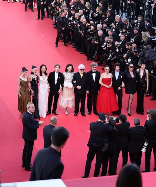 Pedro Almodóvar regresa a la tierra prometida de Cannes con su película más metalmodovariana