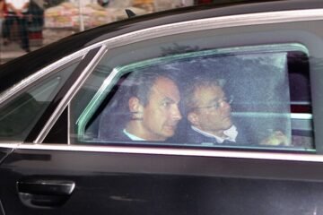 El chat “AR” coloca a Javier de Paz en el origen de la consultora vinculada a Zapatero