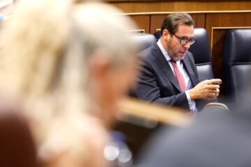 Dos investigaciones sobre pagos del PSOE con un nexo común: los secretarios de Organización bajo sospecha