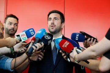 Enrique Riquelme presenta su candidatura a la presidencia del Real Madrid: “Pido a los socios que no tengan miedo”