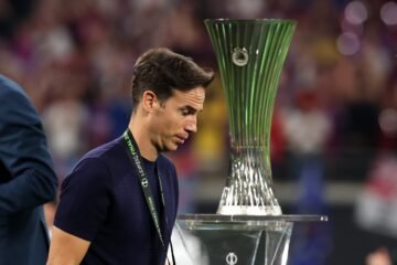 Íñigo Pérez, tras la derrota: “Lo que te rompe por dentro es ver a la gente llorar”