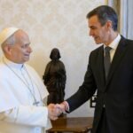 La España laica rechaza la visita del Papa al Congreso: “Es un crimen contra la aconfesionalidad del Estado”