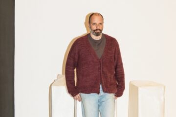 Yorgos Lanthimos, cineasta: “Ya nadie puede decir que no le interesa la política: o eres consciente de lo que sucede o estás muerto”