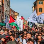 La mitad de los artistas de la Bienal de Venecia renuncian a optar a los premios creados tras la dimisión del jurado