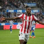 La mejor versión de Nico Williams impulsa al Athletic y deja tocado al Alavés