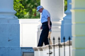 Trump insiste en que el acuerdo de paz  se firma este domingo pese a que Irán lo aplaza «a los próximos días»