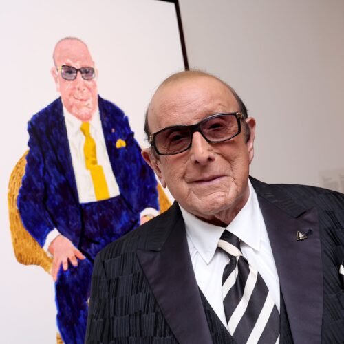 Muere a los 94 años el legendario Clive Davis, ejecutivo musical con oído infalible que fichó a Whitney Houston y a Bruce Springsteen