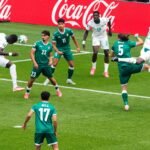 Senegal golea a una corajuda Irak