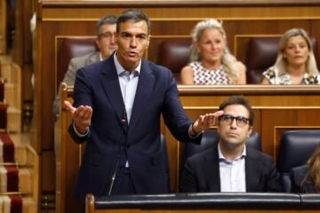 Feijóo sube aún más el diapasón contra Sánchez: “No es demócrata”, sino “cobarde” y “mala persona”