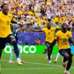 Ecuador reacciona a una situación límite al remontar a Alemania: se mete en dieciseisavos y le da una bala más al rechazado Beccacece