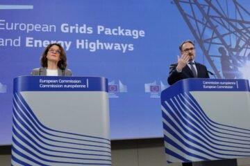 Bruselas plantea acabar con los subsidios a los combustibles fósiles y extender la vida de las nucleares